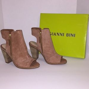 Gianni Bini Leather Camel Open Toe Booties